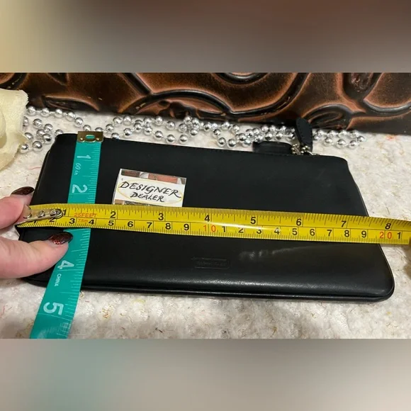 COACH Vintage Black Leather Cosmetic Case GUC! - Picture 12 of 12